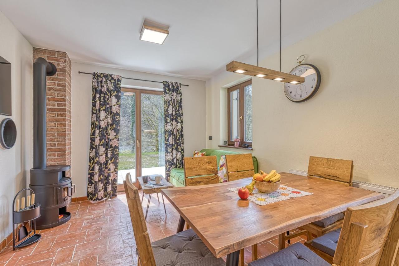 Resort Stari Malni, Osilnica - Vacation Houses Stari Malni Экстерьер фото