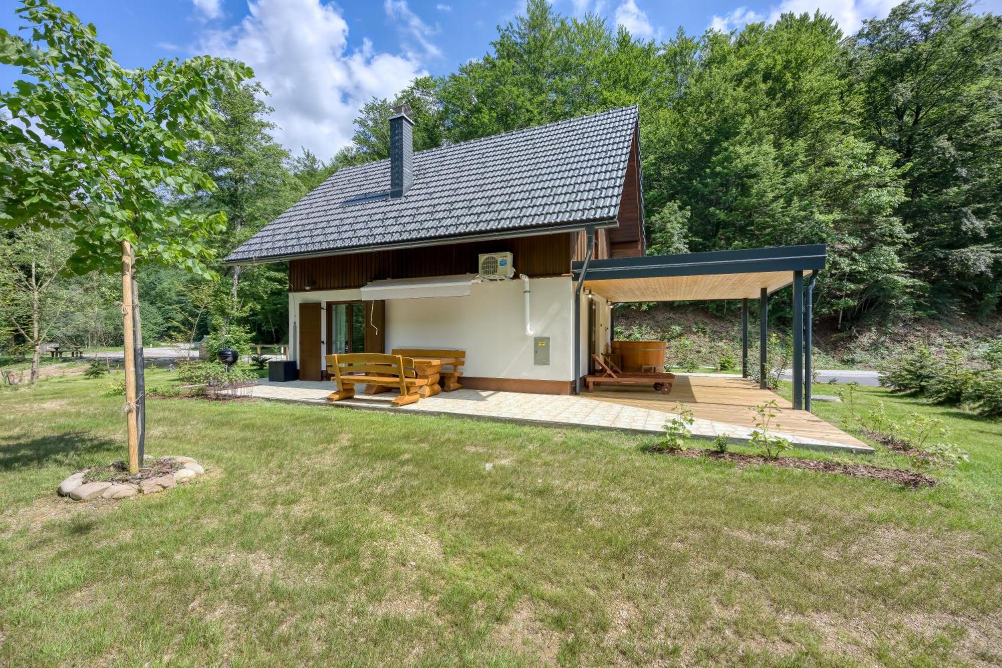 Resort Stari Malni, Osilnica - Vacation Houses Stari Malni Номер фото